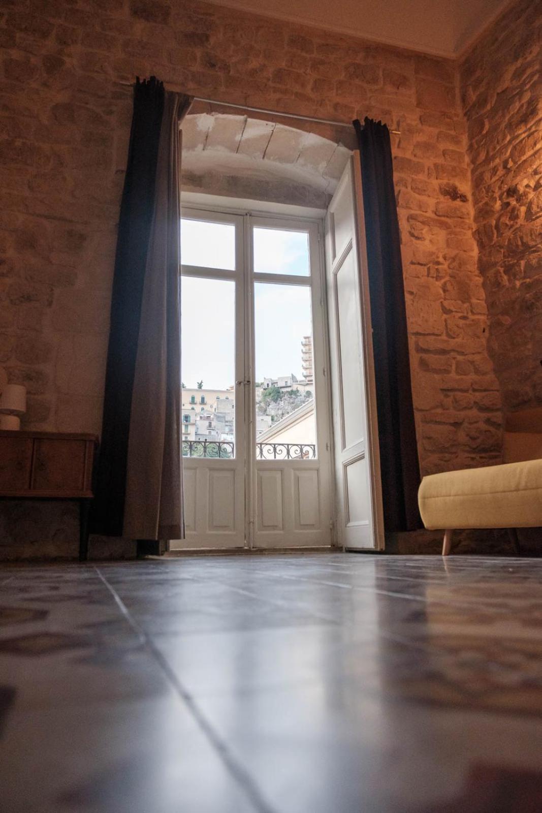 مبيت وإفطار موديكا Casa Catale المظهر الخارجي الصورة
